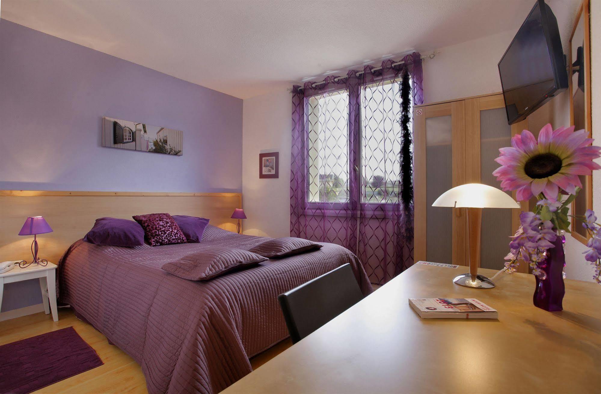 Logis Hotel Corintel Bordeaux Est Tresses Екстериор снимка