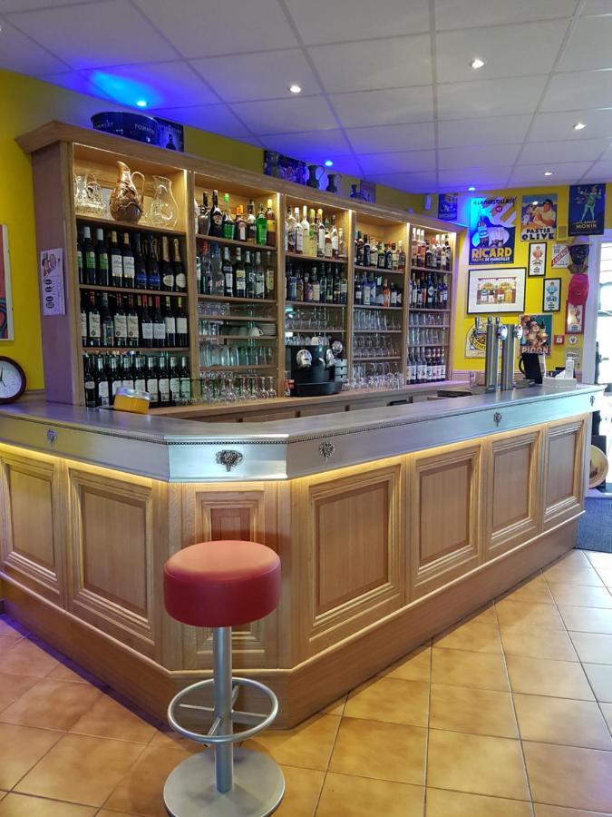 Logis Hotel Corintel Bordeaux Est Tresses Екстериор снимка